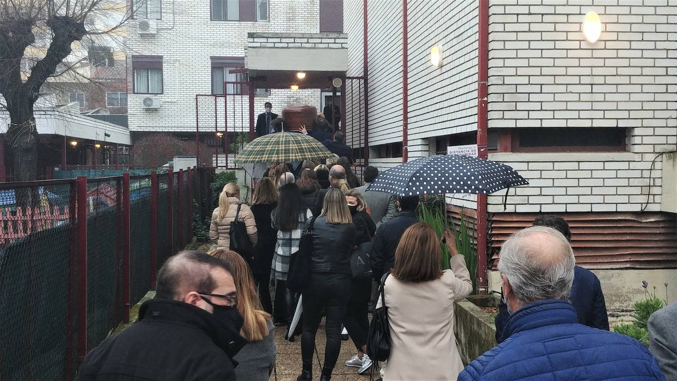 Fotos Última despedida a Miguel Celdrán, exalcalde de Badajoz Hoy